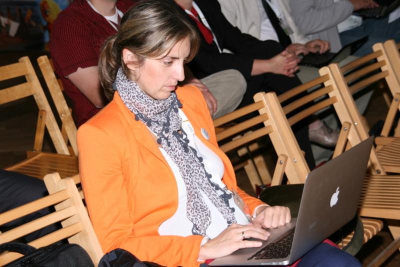 ICCCI2011_100_m